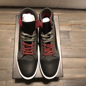 Robert Wayne Gunther High Top Sneaker